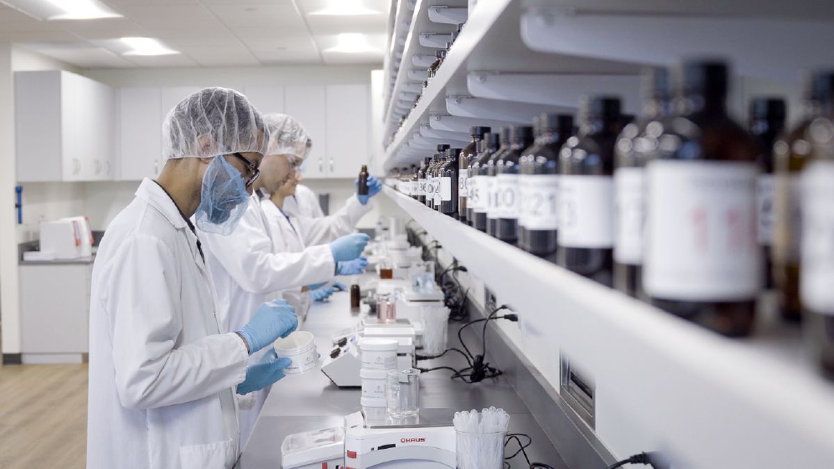 Scientists working in a food lab.