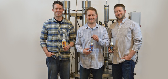 斯科特，凯利和埃里克·克努森